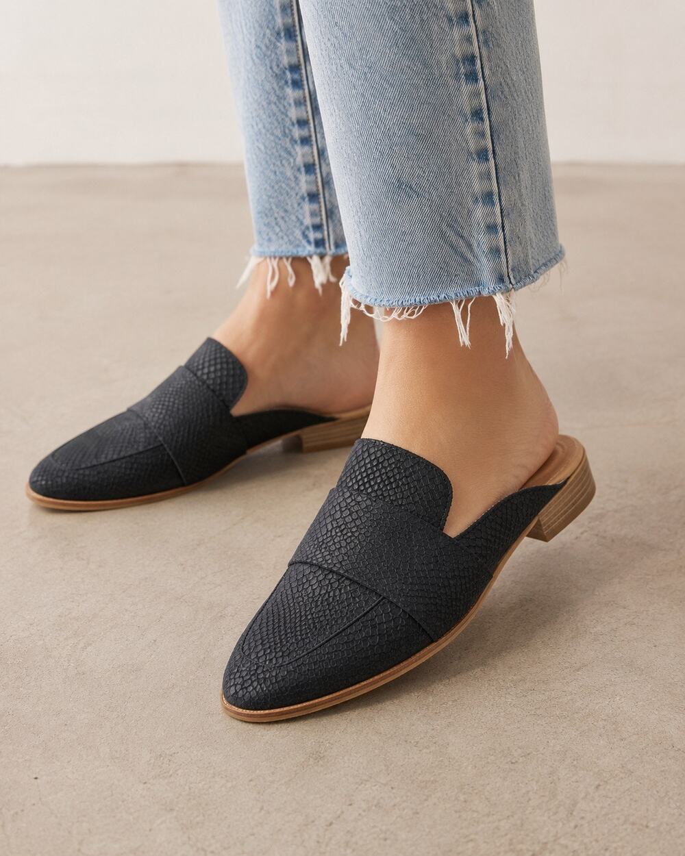 Free People At Ease Loafer Mule Black Embossed Leather Slide Size EU 38 US 7.5–8